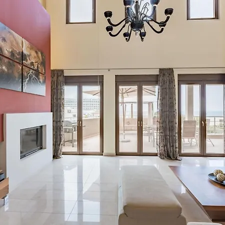 Halide Luxury Villa *