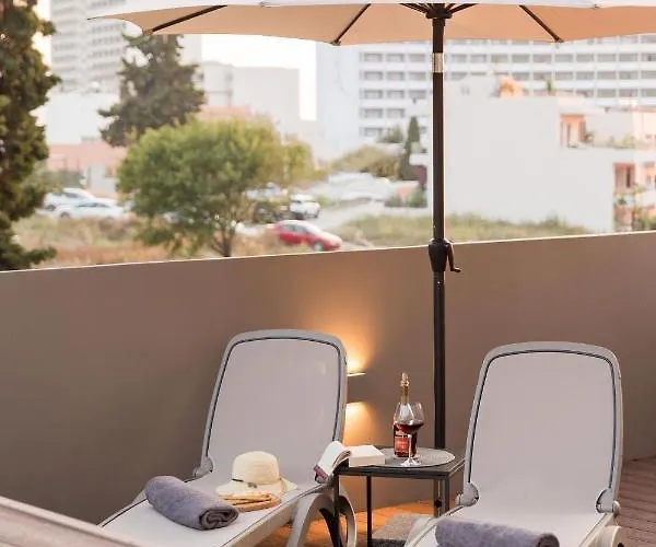 Halide Luxury Villa