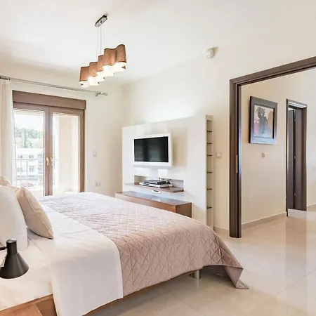 Halide Luxury Villa *