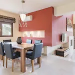Halide Luxury Vila *