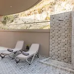 Halide Luxury Vila